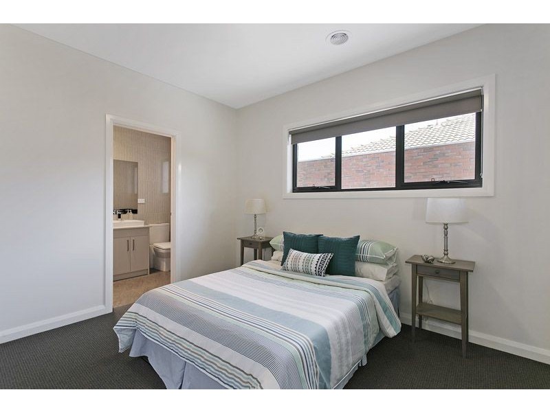 1/17 Finchley Avenue, Glenroy VIC 3046