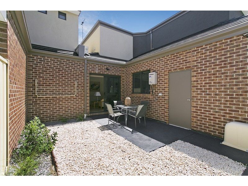 1/17 Finchley Avenue, Glenroy VIC 3046