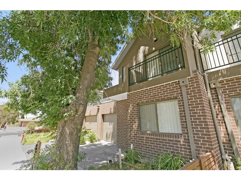 2/19 Arndt Road, Pascoe Vale VIC 3044