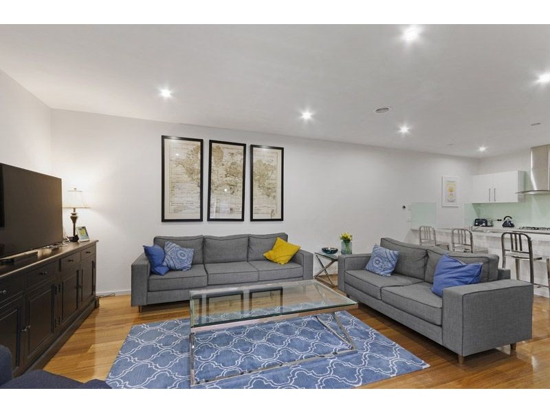 2/19 Arndt Road, Pascoe Vale VIC 3044