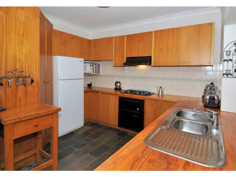 135 Loongana Avenue, Glenroy VIC 3046