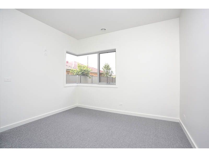 3/6 Newton Street, Glenroy VIC 3046