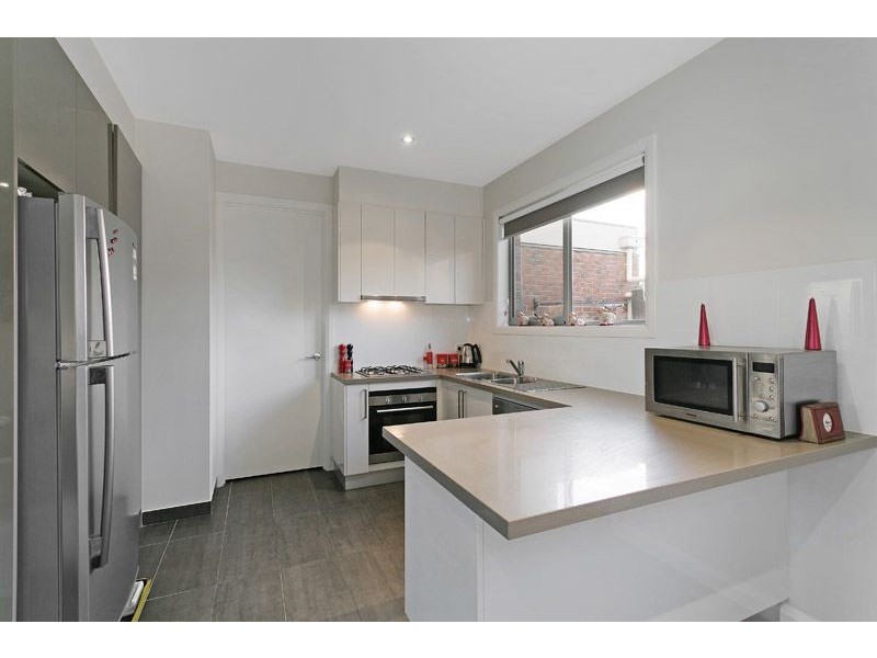 2/66 Melbourne Avenue, Glenroy VIC 3046