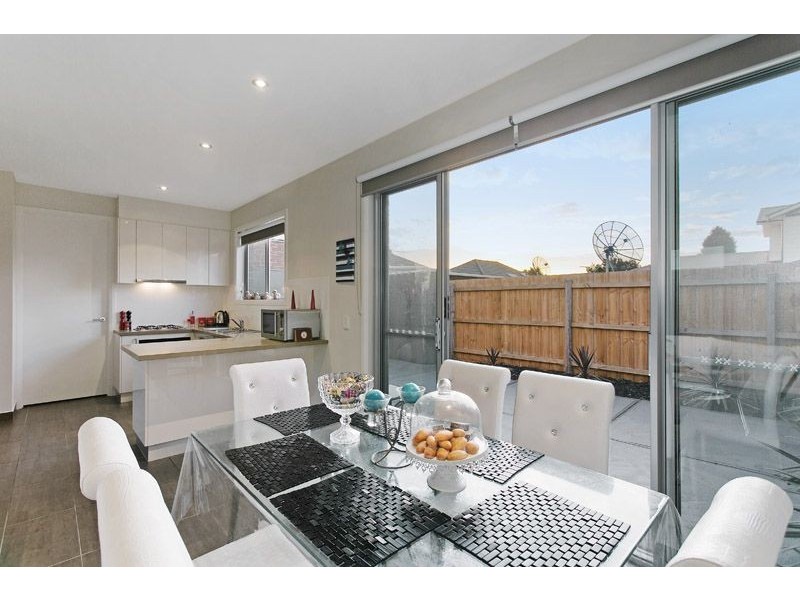 2/66 Melbourne Avenue, Glenroy VIC 3046