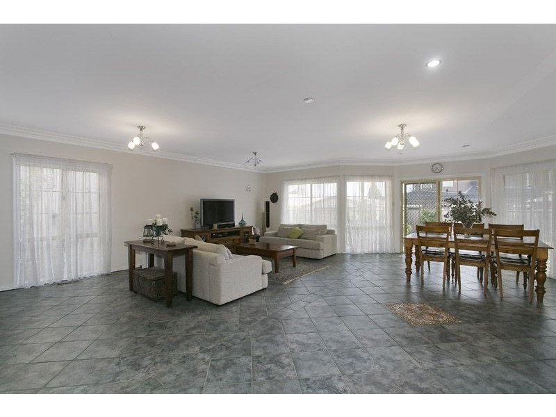 27 North Street, Hadfield VIC 3046