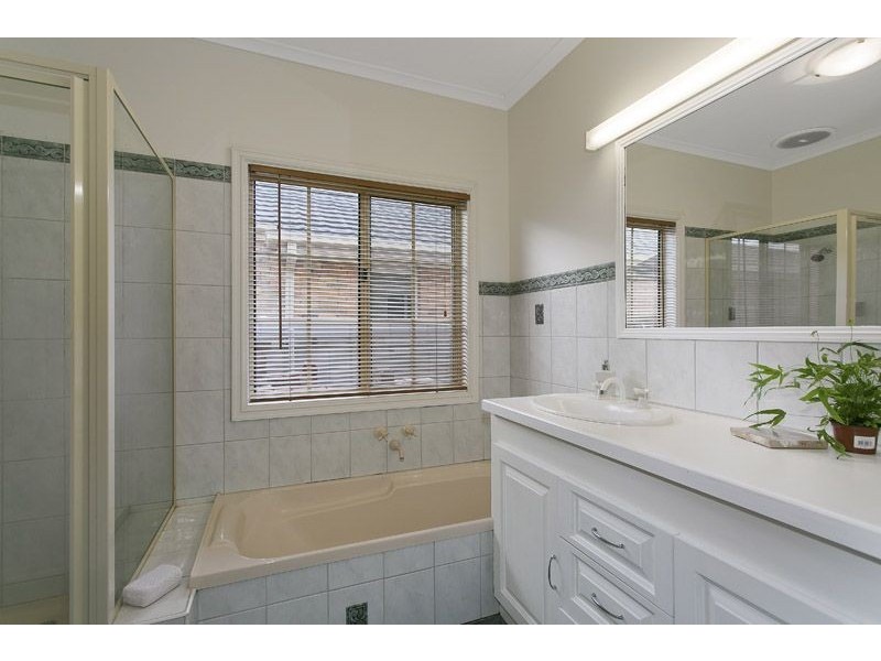 27 North Street, Hadfield VIC 3046