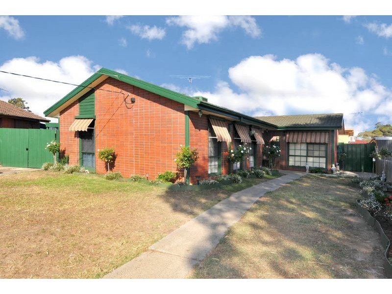 7 Inverleigh Court, Meadow Heights VIC 3048