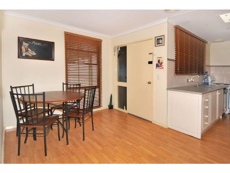 7 Inverleigh Court, Meadow Heights VIC 3048