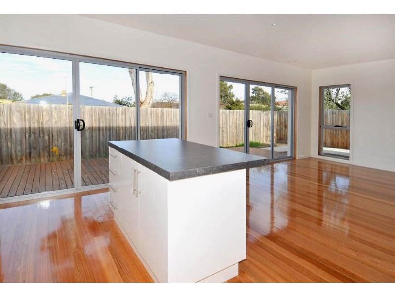 2/141 Morell Street, Glenroy VIC 3046