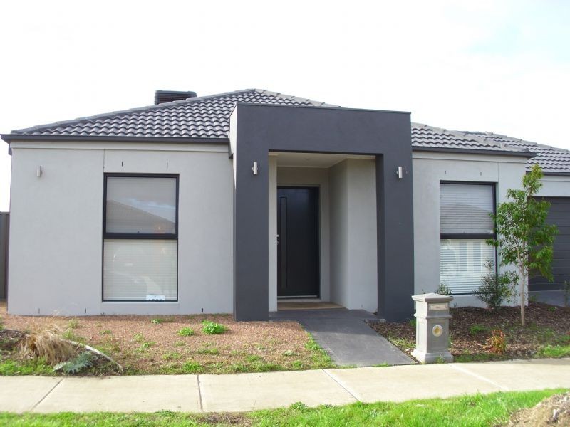 21 Gippsland Way, Craigieburn VIC 3064