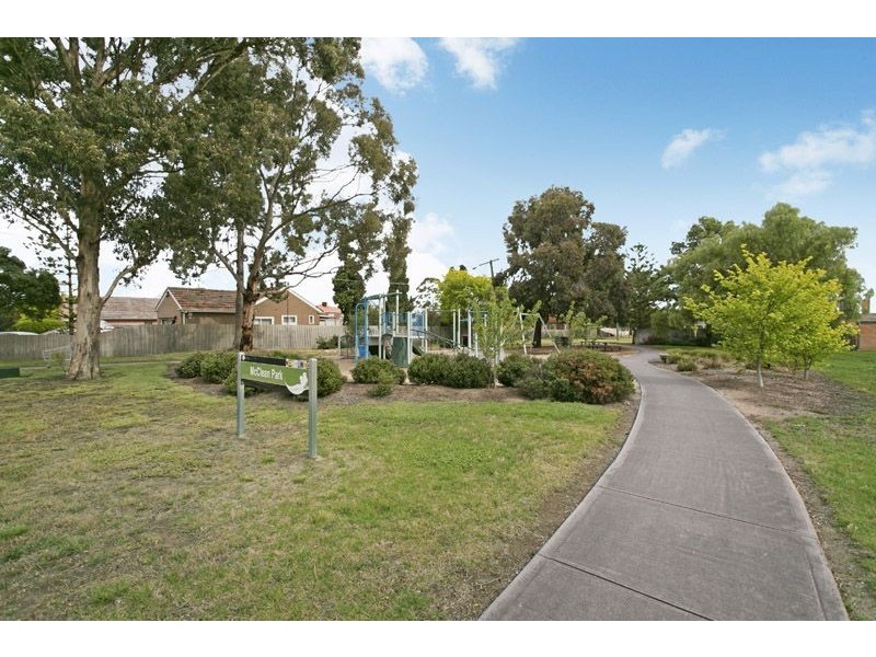 24 Anselm Grove, Glenroy VIC 3046