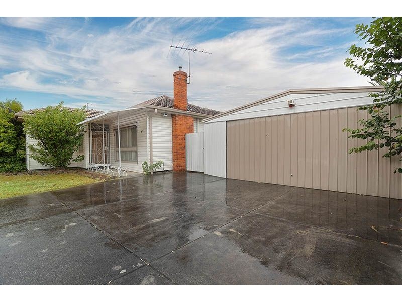 14 Hartington Street, Glenroy VIC 3046