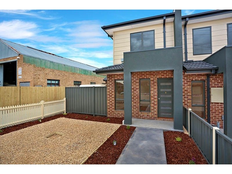 2/94 McBryde Street, Fawkner VIC 3060