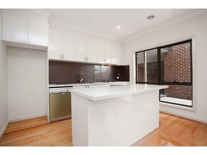 2/94 McBryde Street, Fawkner VIC 3060