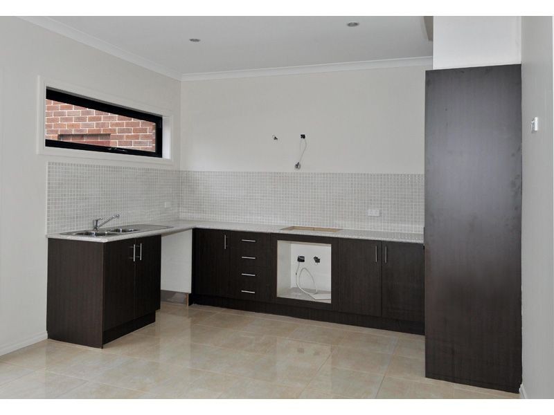 2/51 Hilda Street, Glenroy VIC 3046