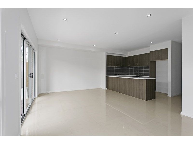 2/28 View Street, Glenroy VIC 3046