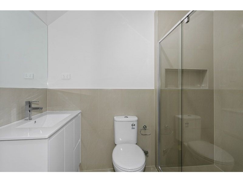 2/28 View Street, Glenroy VIC 3046