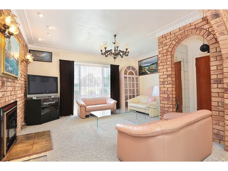 15 Tucker Street, Fawkner VIC 3060