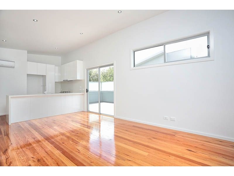 4/9 Austin Crescent, Pascoe Vale VIC 3044