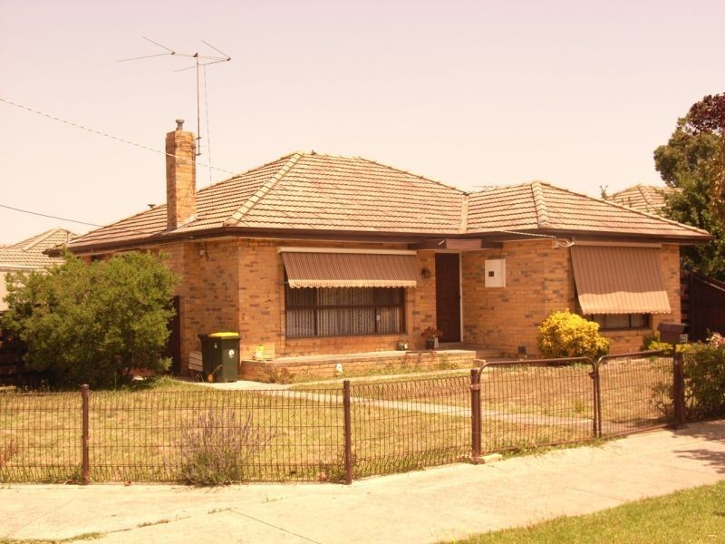 61 North Street, Hadfield VIC 3046