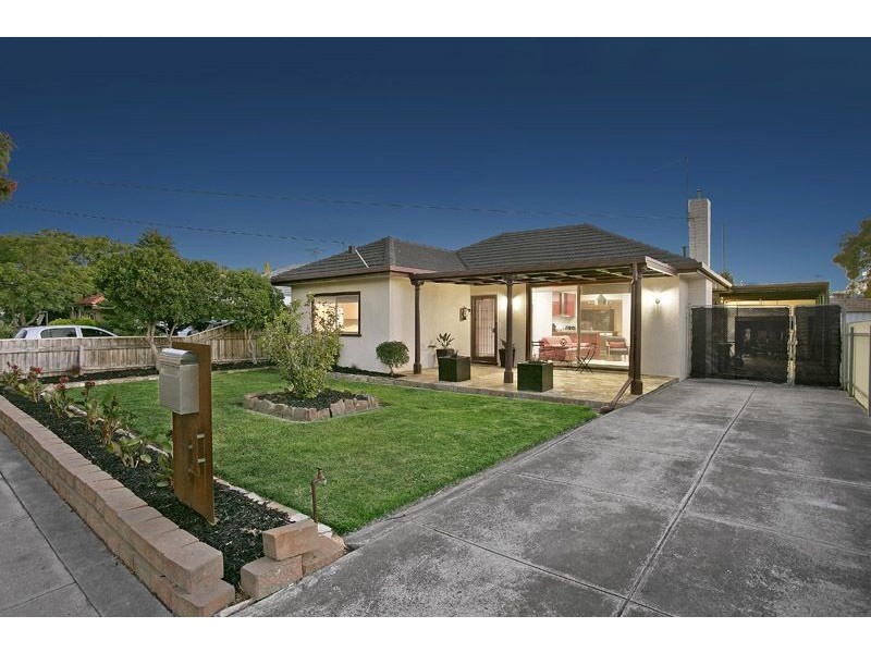 11 Battersea Street, Hadfield VIC 3046