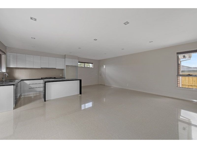 2/69 Bindi Street, Glenroy VIC 3046