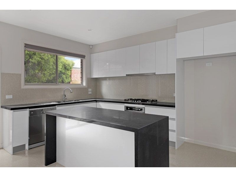 2/69 Bindi Street, Glenroy VIC 3046