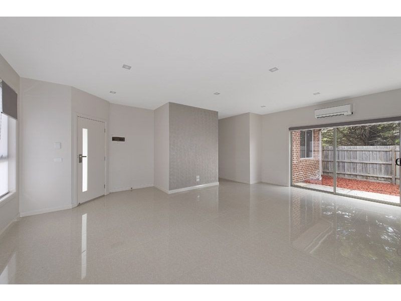 2/69 Bindi Street, Glenroy VIC 3046