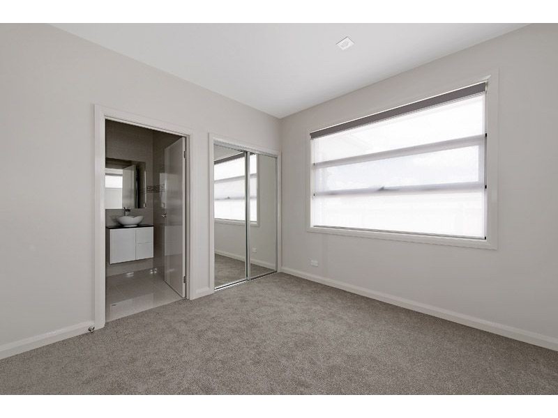 2/69 Bindi Street, Glenroy VIC 3046