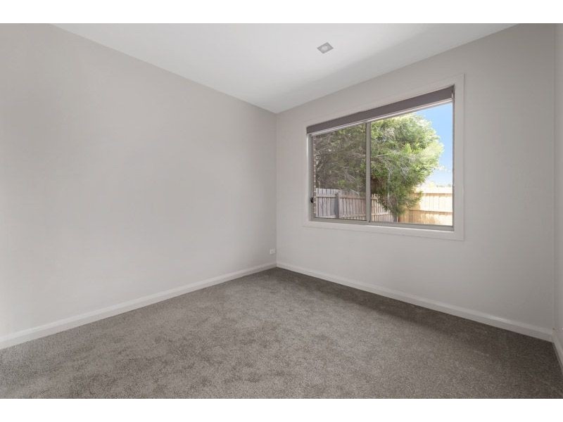 2/69 Bindi Street, Glenroy VIC 3046