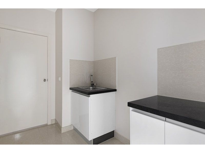 2/69 Bindi Street, Glenroy VIC 3046