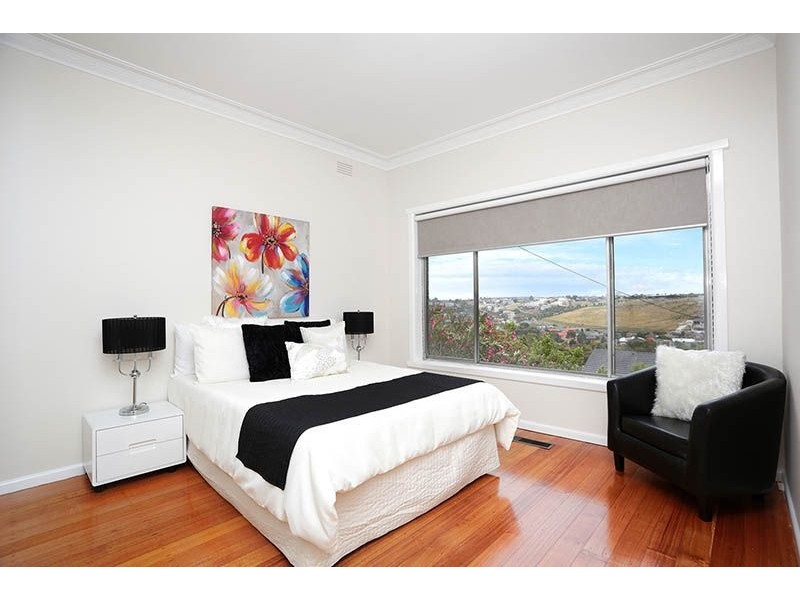 102 Outlook Drive, Glenroy VIC 3046