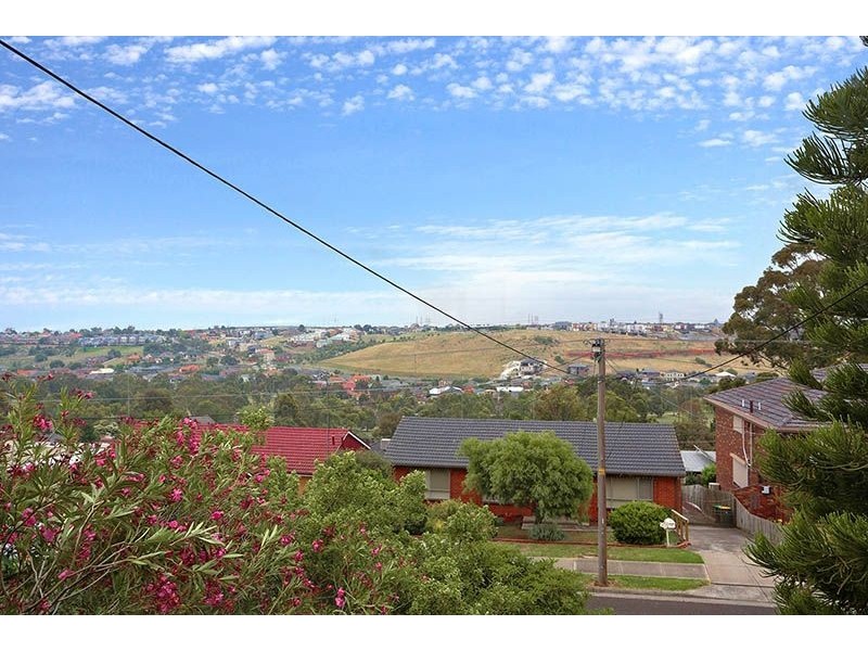 102 Outlook Drive, Glenroy VIC 3046