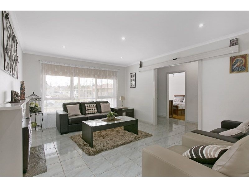 5 Stawell Avenue, Dallas VIC 3047