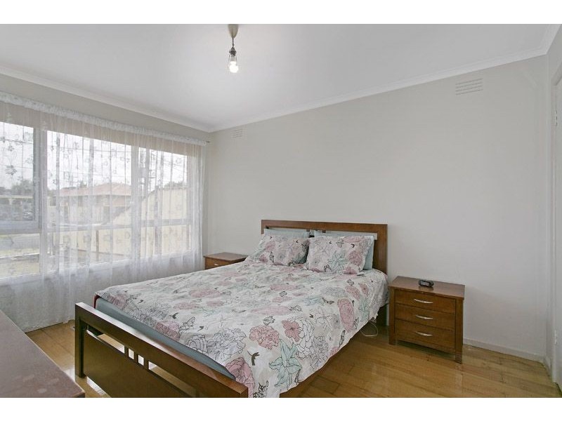 5 Stawell Avenue, Dallas VIC 3047