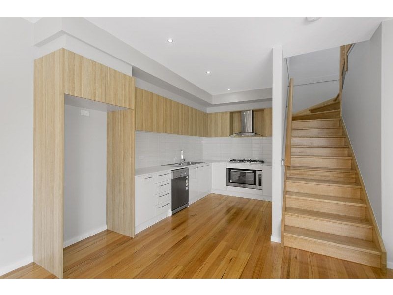 2/23 Glenroy Road, Glenroy VIC 3046