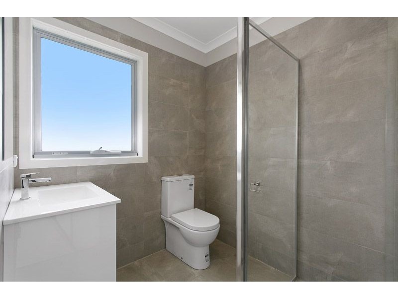 2/23 Glenroy Road, Glenroy VIC 3046