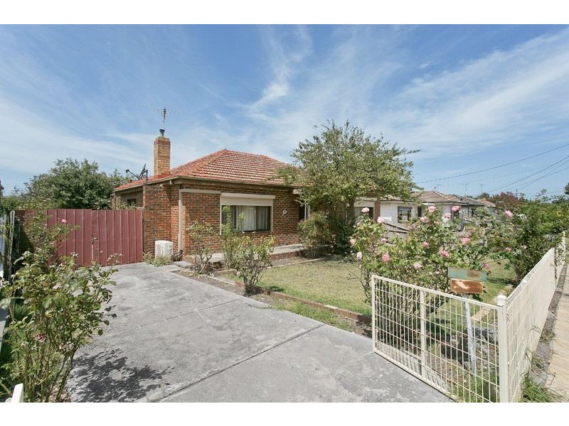 10 Cosmos Street, Glenroy VIC 3046
