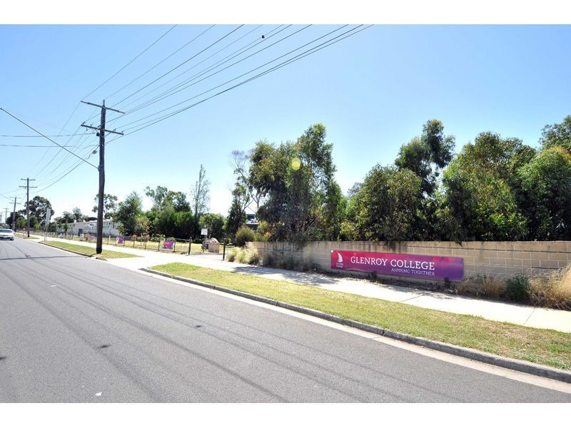 10 Cosmos Street, Glenroy VIC 3046