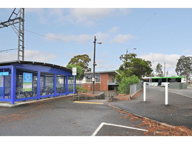 10 Cosmos Street, Glenroy VIC 3046