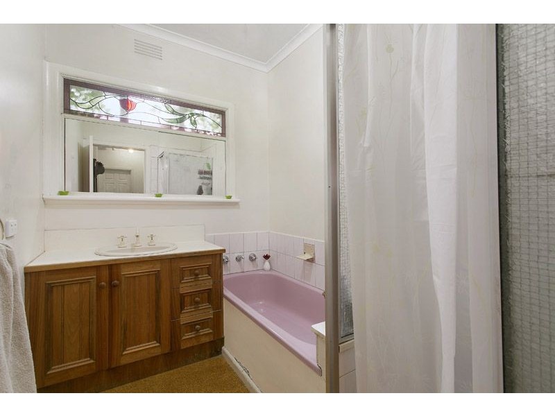 68 Sutherland Street, Hadfield VIC 3046