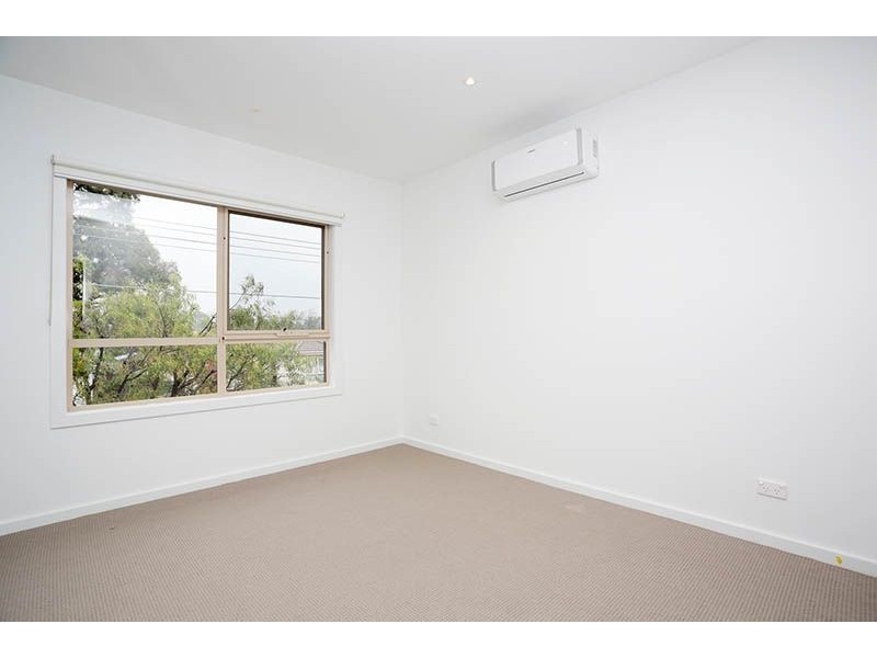 28 Sutherland Street, Hadfield VIC 3046