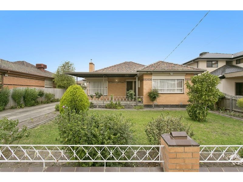 24 Halsbury Street, Hadfield VIC 3046