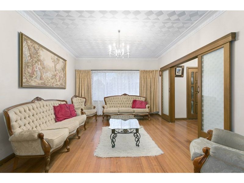 102 Melbourne Avenue, Glenroy VIC 3046