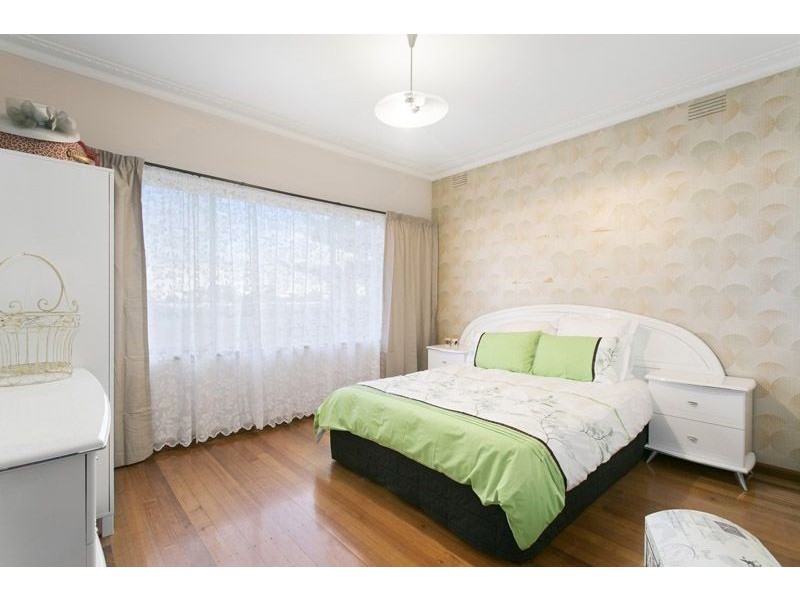 102 Melbourne Avenue, Glenroy VIC 3046