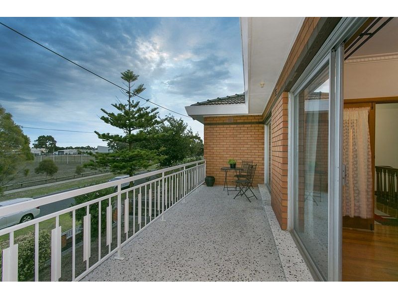 102 Melbourne Avenue, Glenroy VIC 3046