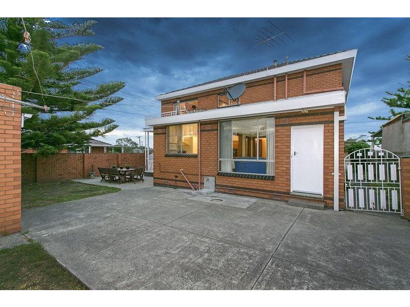 102 Melbourne Avenue, Glenroy VIC 3046