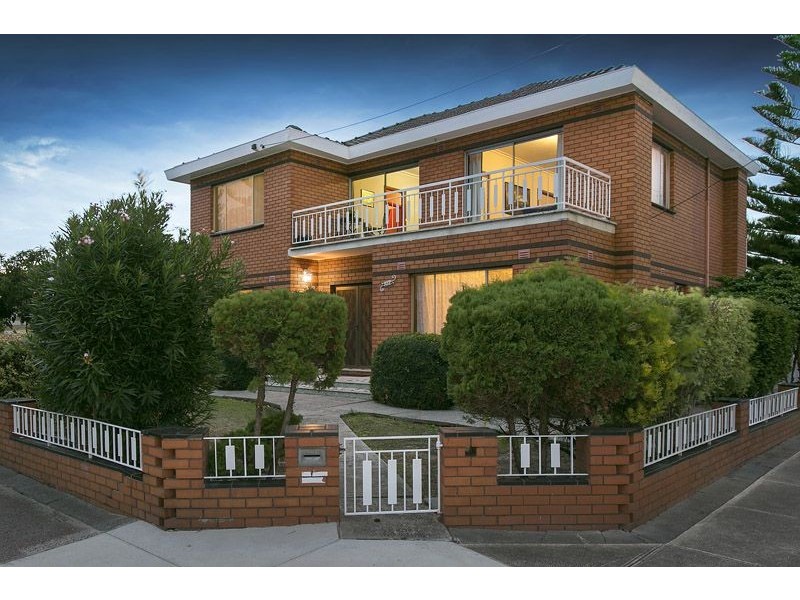 102 Melbourne Avenue, Glenroy VIC 3046