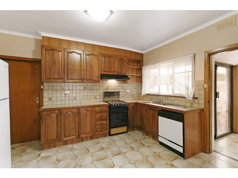 28 Bruce Street, Fawkner VIC 3060