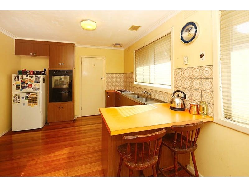 46 Valley Crescent, Glenroy VIC 3046